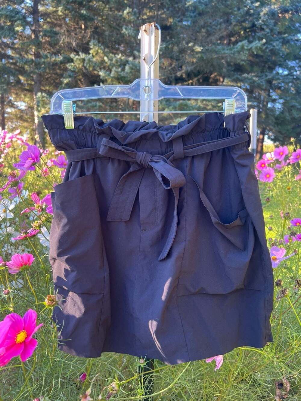 Athleta Skyline Skort Size 8 Black Tie Waist Pockets